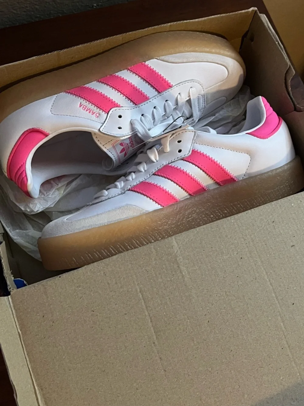 adidas Samba White and Pink Retro Low-Top Sneakers 8.5 - Picture 6 of 8